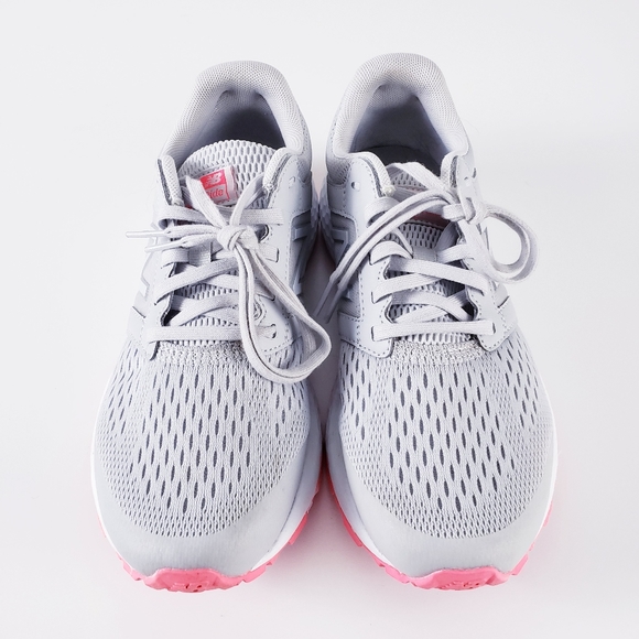 New Balance 520v5 Fresh Foam Running Shoe - Picture 2 of 9